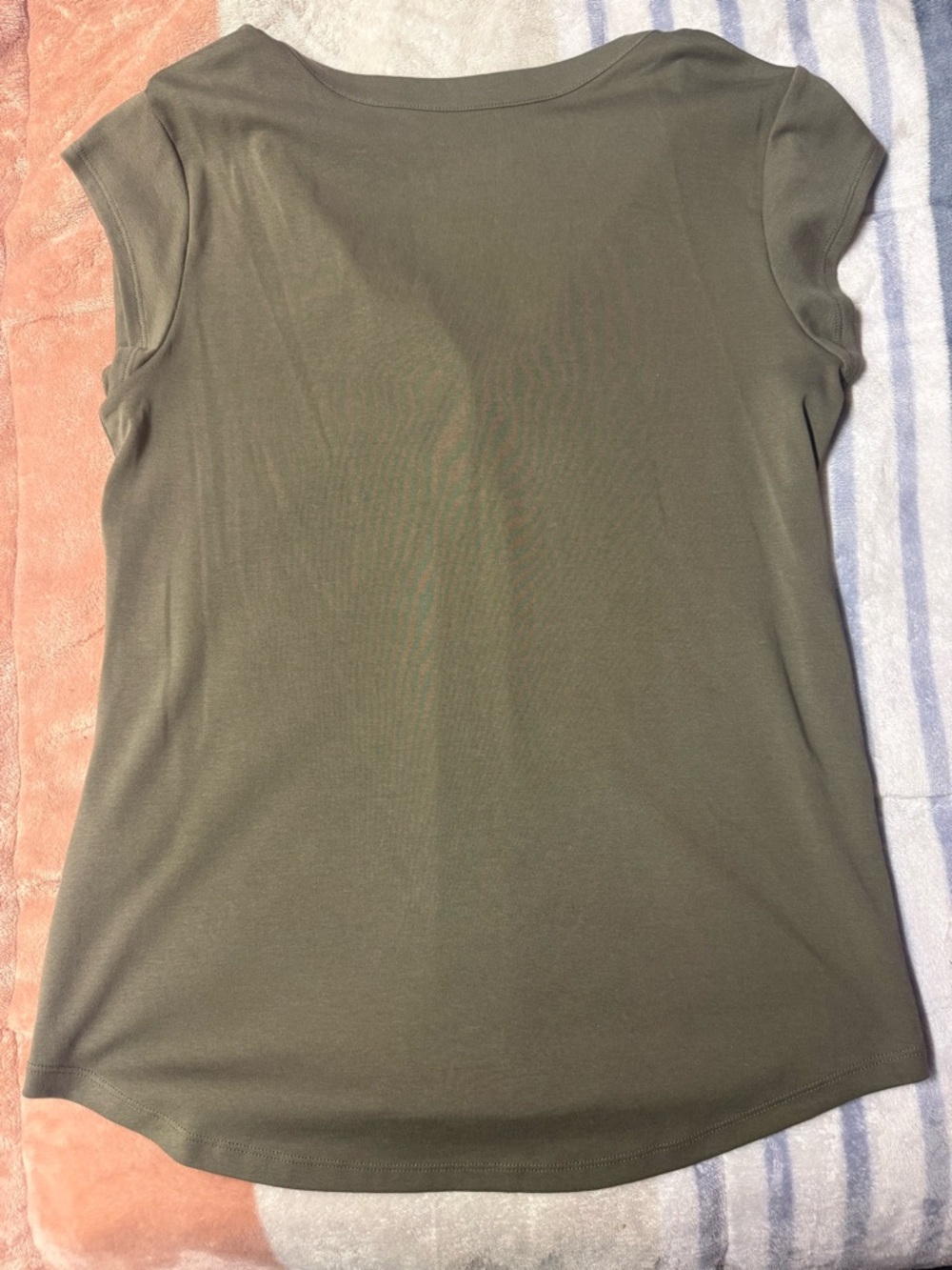 S Calvin Klein Olive Green Cap-Sleeve Henley Top - Picture 4 of 4